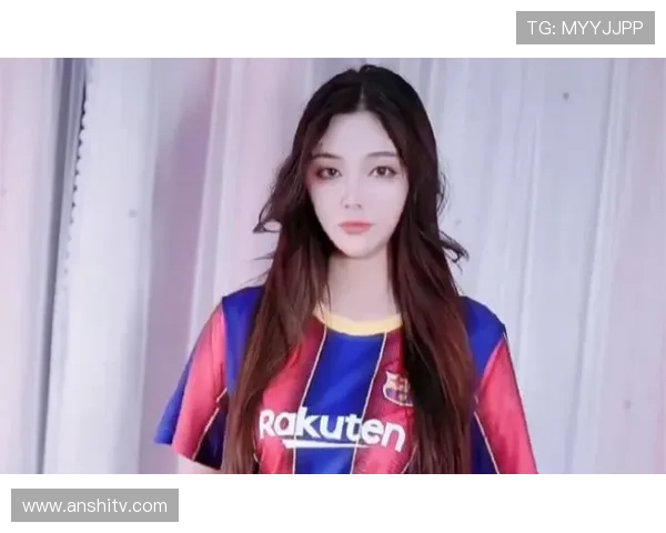 卡点变装足球明星挑战赛让你体验球场风采与时尚魅力的完美结合