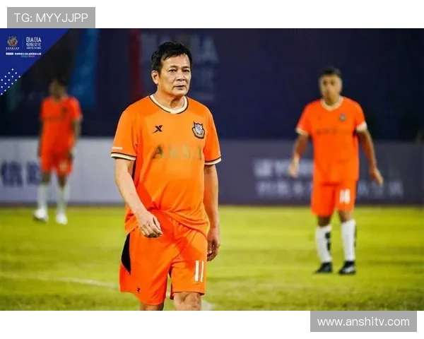 足球场上的璀璨星辰各路明星球员的传奇故事与精彩瞬间 足球场上的璀璨星辰各路明星球员的传奇故事与精彩瞬间