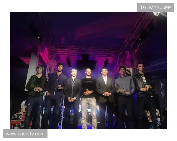 广州网球队与上海网球队赛后状态分析与复盘探讨