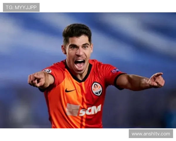 巴西足球明星频遭对手重击赛场暴力行为引发关注